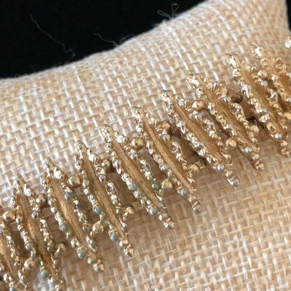 Vtg Avon Gold Tone Spiked Link Bracelet 7” Fashion - Picture 6 of 6